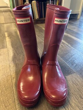 Hunter Burgundy Rubber Rain Boots